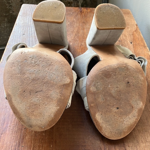 Kenneth Cole New York Leather Heels size 10 - Picture 13 of 15